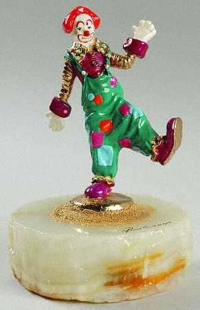 Clown Sculptures Clown In Big Blue Pants - No Box 108