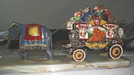 Clown Sculptures The Bandwagon - No Box