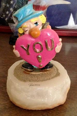 Clown Sculptures Eye Love You - No Box