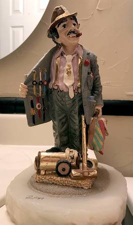 Clown Sculptures Pete Peddler - No Box