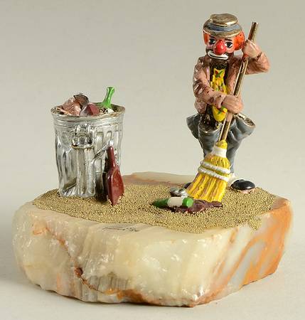 Clown Sculptures Rufus & His Refuse - No Box 258