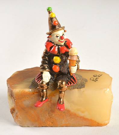 Clown Sculptures Denny Eating Ice Cream-Sitting - No Box