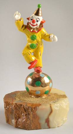 Clown Sculptures Nicky Standing On Ball - No Box