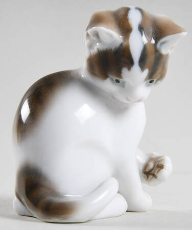 Rosenthal Figurine Playful Seated Kitten - No Box