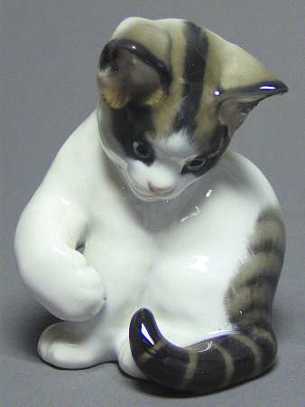 Rosenthal Figurine Playing Cat - No Box