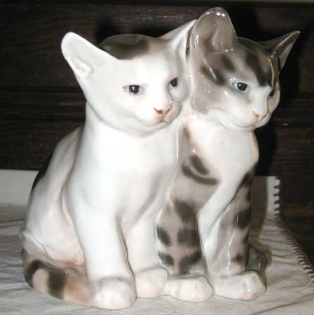 Rosenthal Figurine Cats - No Box