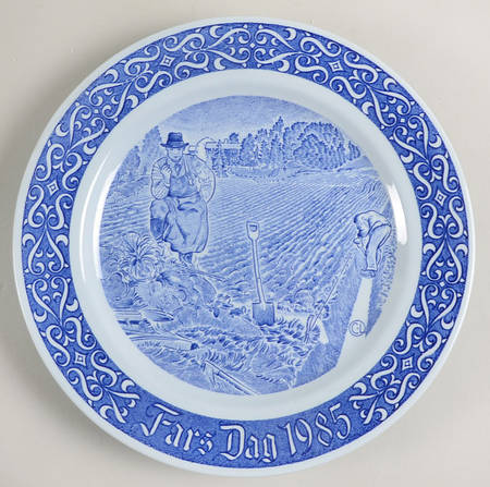 Fathers Day Plate In The Field - Boxed