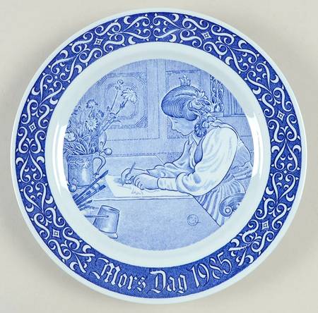 Mother's Day Plate Girl Drawing - Boxed