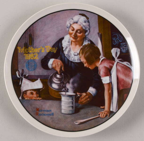 Mothers Day Plate The Cooking Lesson - Boxed