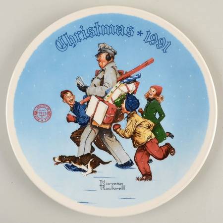 Annual Christmas Plate Santa's Helper - Boxed
