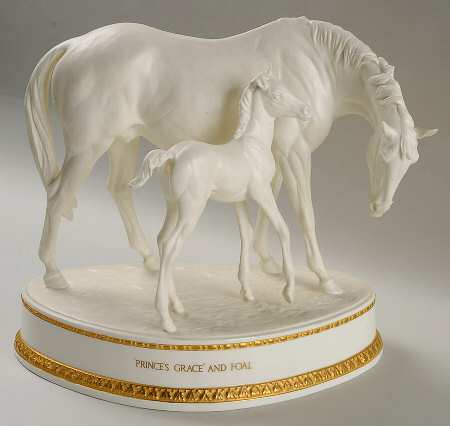 Doris Lindner Prince's Grace & Foal-White - Boxed
