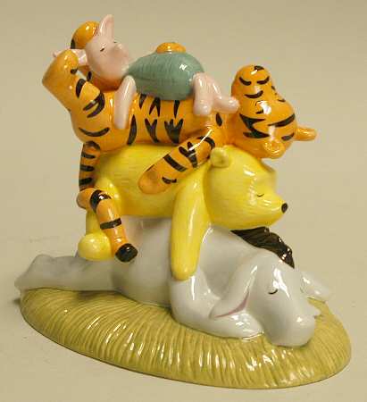 Winnie The Pooh-Series #2 A Sleepy Day In The 100 Acre Wood - With Box 53