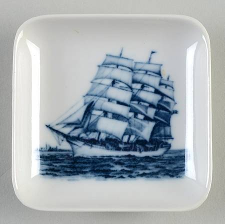 Royal Copenhagen Giftware Clipper Ship-Plaquette - No Box