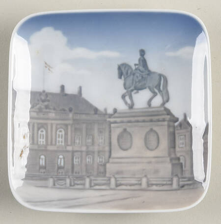 Royal Copenhagen Giftware Square Tray-Amalienborg - No Box