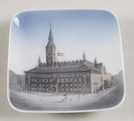 Royal Copenhagen Giftware Square Tray-Raadhus - No Box