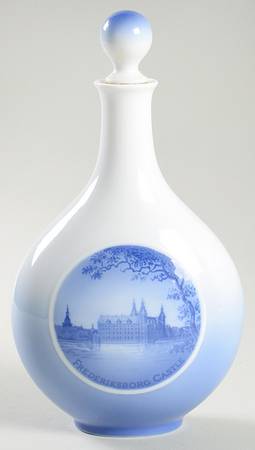 Royal Copenhagen Giftware Decanter -Frederiksborg Castle - No Box