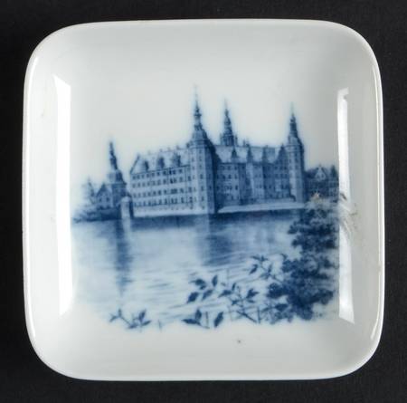 Royal Copenhagen Giftware Frederiksborg Palace-Plaquette - No Box
