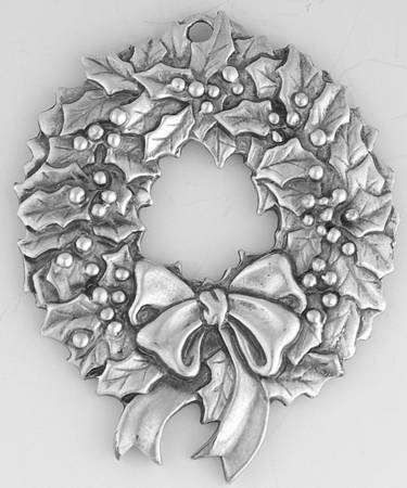 Christmas Wreath Ornament Holly - Boxed
