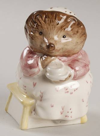 Beatrix Potter Backstamp 6 Mrs Tiggy Winkle Takes Tea - No Box