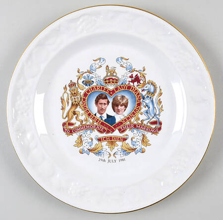 Royal Worcester Royalty Giftware Charles & Diana Wedding Plate - Boxed