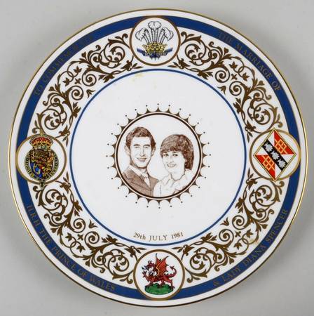 Royal Worcester Royalty Giftware Prince Charles & Diana Wedding - With Box