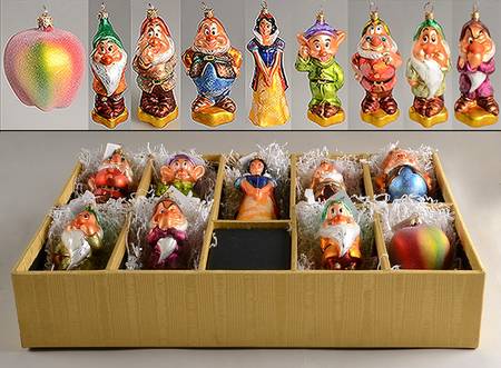Snow White & Seven Dwarfs Snow White Set Rogers Gardens Exclusive - Boxed