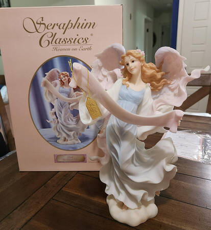 Seraphim Limited Edition-Figurine Ruth-The Good News - Boxed