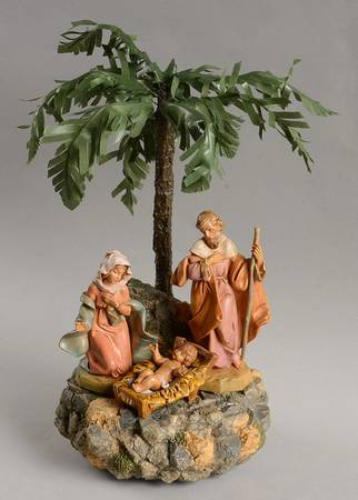 Fontanini Heirloom Nativity 5" Scale Musical Nativity Set - Boxed