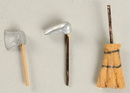 Fontanini Heirloom Nativity 5" Scale Tools-Axes-Set Of 3 - With Box