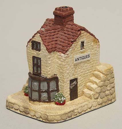 Royal Doulton Cottages Antique Shop - Boxed