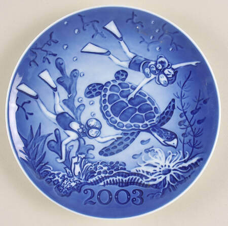 Millennium Plate Collection 2003-Giant Turtle - Boxed