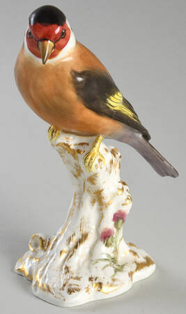 Royal Worcester Bird Figurines Goldfinch On Stump - No Box