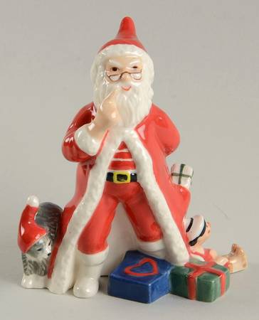 Annual Santa Figurine 2015-Santa - Boxed