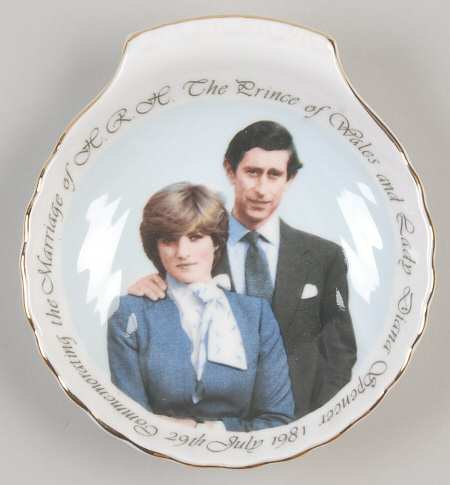 Royal Grafton Royalty Giftware Charles And Diana Shell Dish - No Box