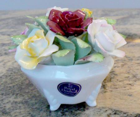 Florals Mixed Roses In Footed Pot - No Box