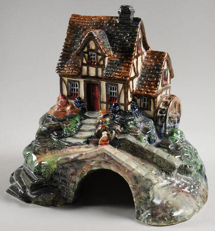 Royal Doulton Giftware Cottage Pastielle Burner - No Box