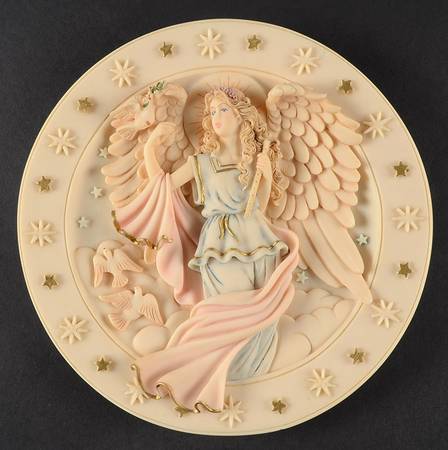 Seraphim Classics Faro Collection Helena: Heaven's Herald - Boxed