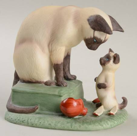 Roman  Figurines & Giftware Christmas Morning - Boxed