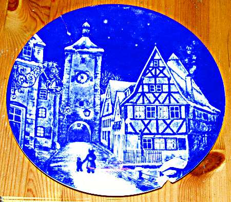 Royal Bavaria Christmas Plate Rothenburg Ob Der Tauber - Boxed