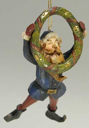 Woodworks Collection Elf With Wreath - No Box