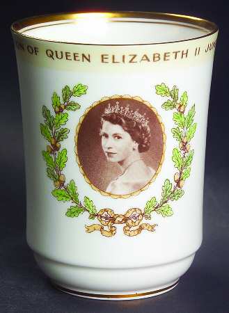 Royalty & Political Commemoratives Elizabeth Ii Coronation Beaker - No Box