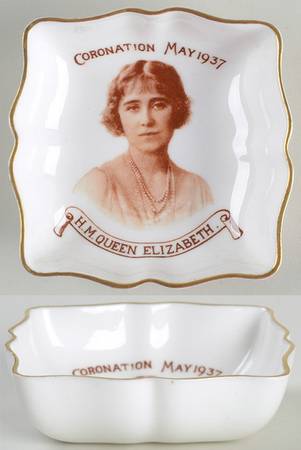 Royalty Commemoratives Queen Elizabeth Coronation Dish - No Box