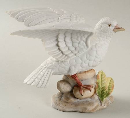Royal Crown Figurines Love Doves By J Byron - No Box