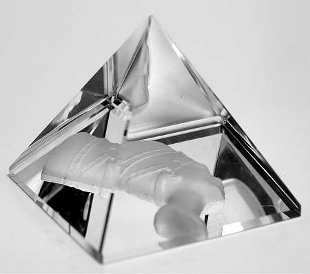 Crystalle-Museum Pyramid Of Nefertiti-Large - No Box