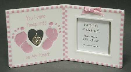 Baby Gifts Footprints-Girl Frame 2.5 X 3.5 - Boxed