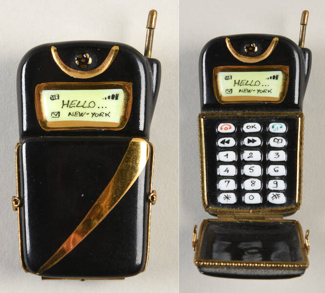 Rochard Limoges Box Cellphone-Flip - No Box