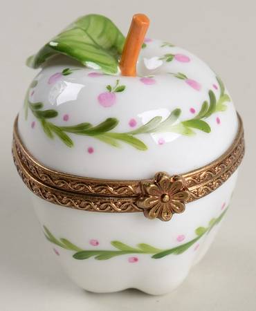 Rochard Limoges Box Apple Box - Boxed