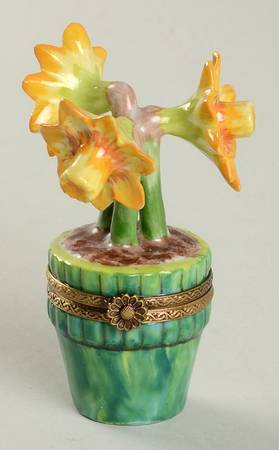 Rochard Limoges Box Daffodils - Boxed