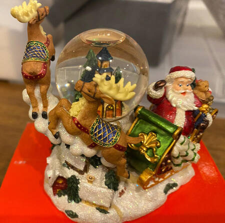 Snowglobes Santa Sleigh-Miini - Boxed