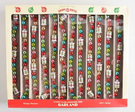 Shiny Brite Ornaments 14' Garland - Bulbs - Boxed